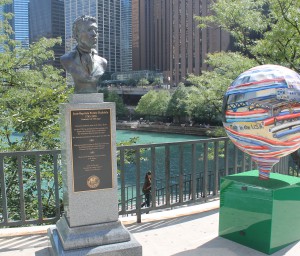 Büste von Jean Baptiste Point du Sable am Chicago River